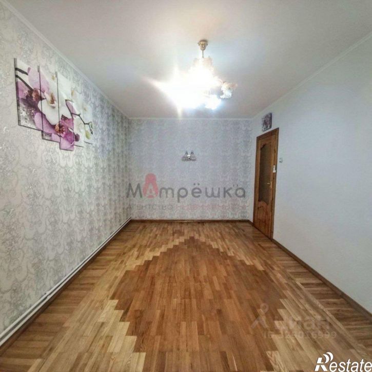 3-комн квартира пр-кт Славы, 6,  д. 6