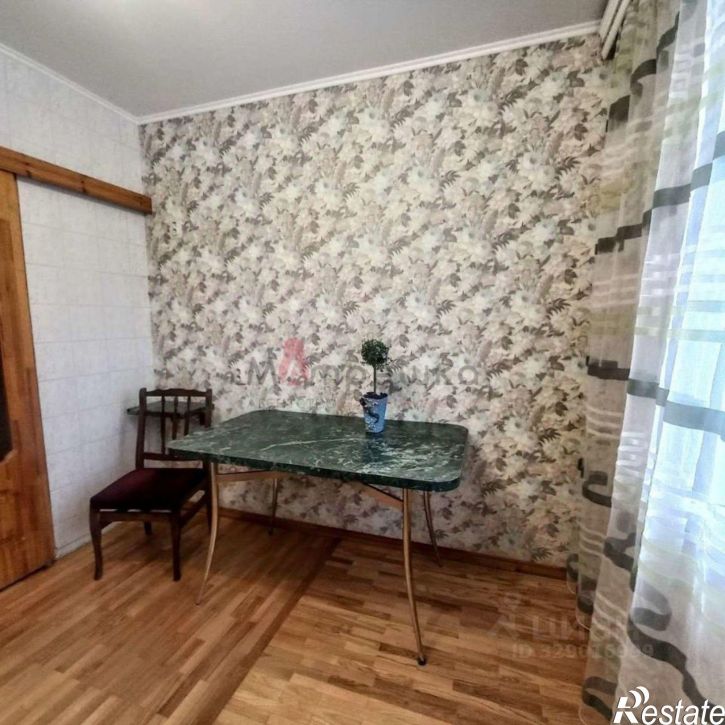 3-комн квартира пр-кт Славы, 6,  д. 6