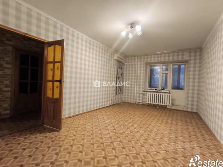 3-комн квартира Народный б-р, 32,  д. 32