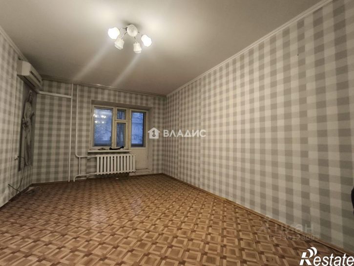 3-комн квартира Народный б-р, 32,  д. 32