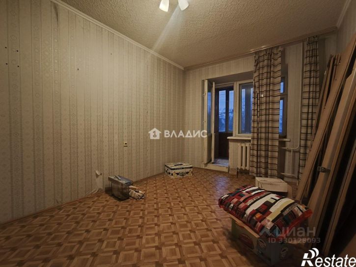 3-комн квартира Народный б-р, 32,  д. 32