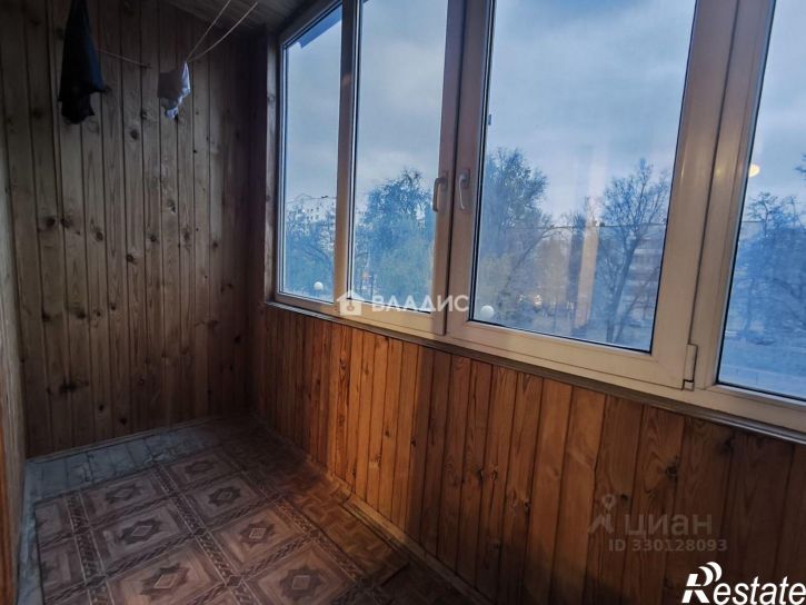 3-комн квартира Народный б-р, 32,  д. 32