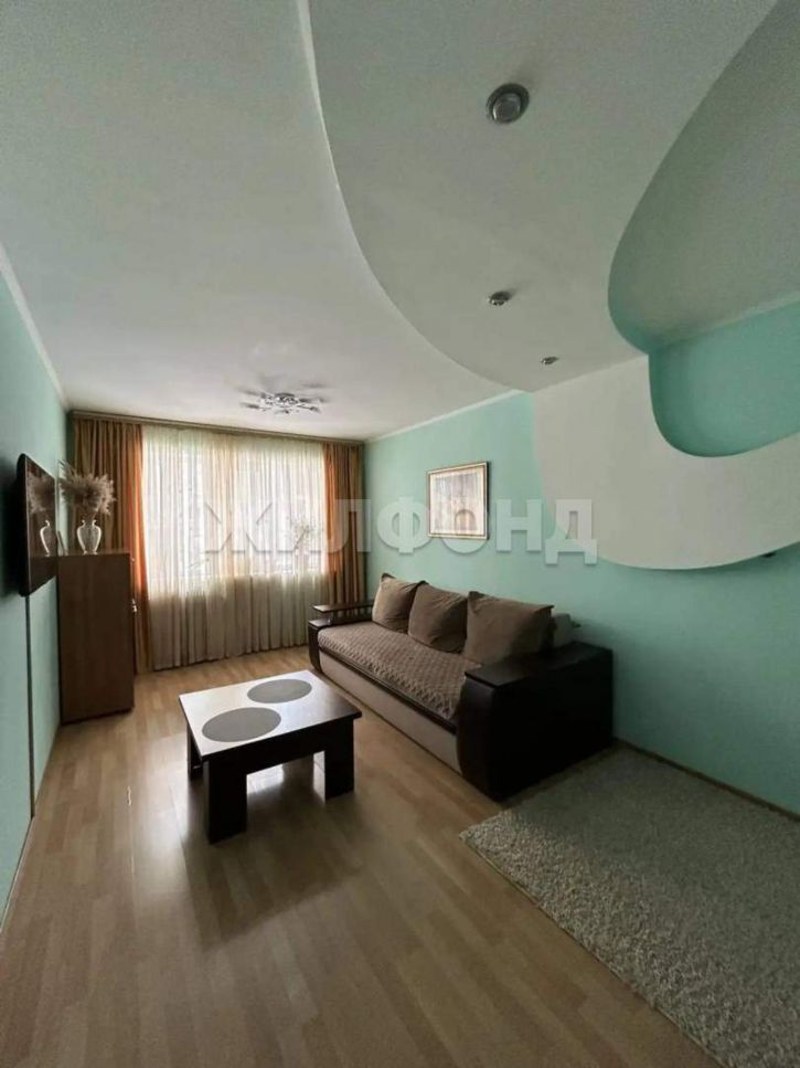 3-комн квартира Костюкова ул., д.8