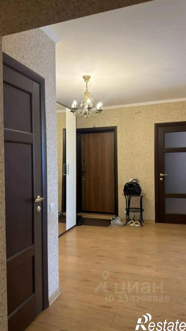 4-комн квартира улица Губкина, 18В,  д. 18В