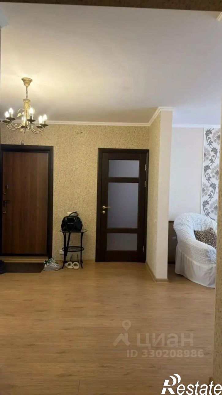 4-комн квартира улица Губкина, 18В,  д. 18В