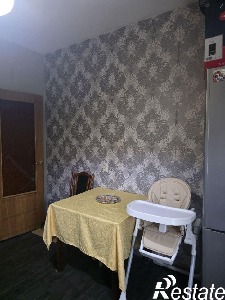 3-комн квартира Газовиков, 11
