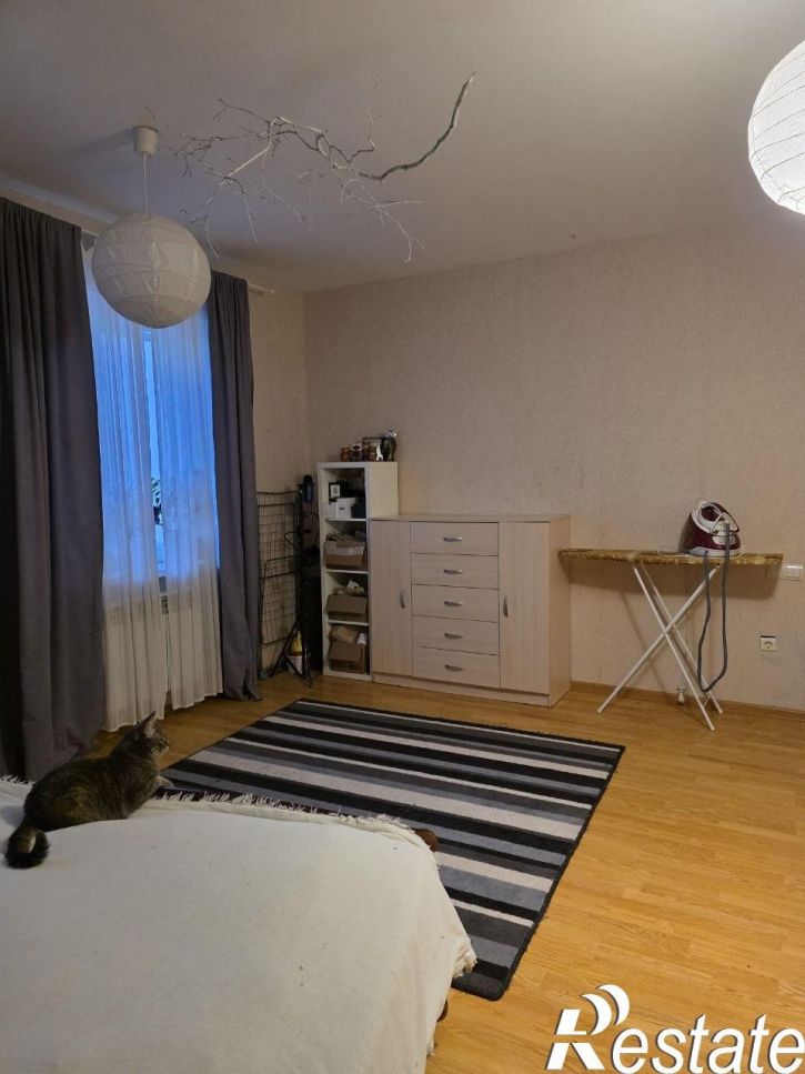3-комн квартира Газовиков, 11