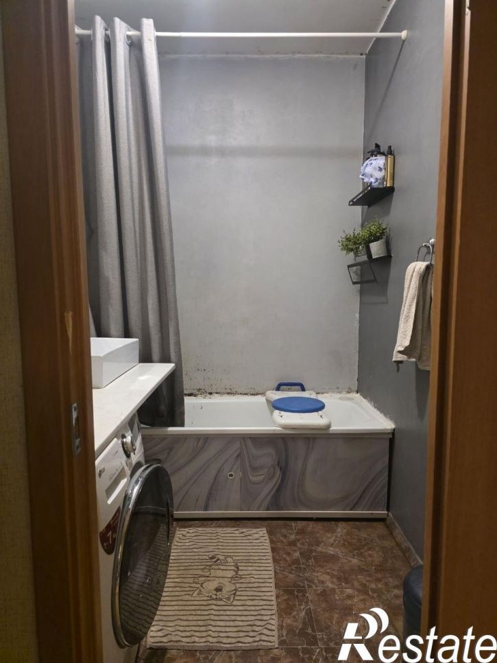 3-комн квартира Газовиков, 11