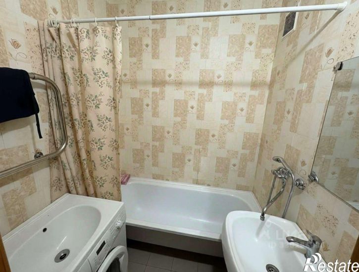 1-комн квартира б-р Строителей, 16,  д. 16