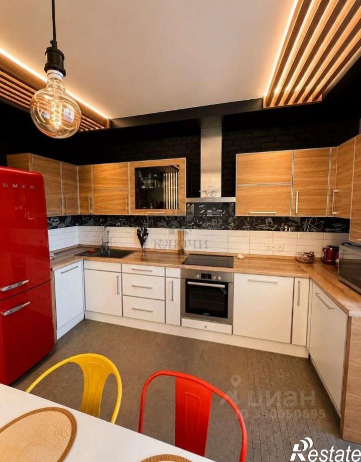4-комн квартира ул Есенина, 42,  д. 42