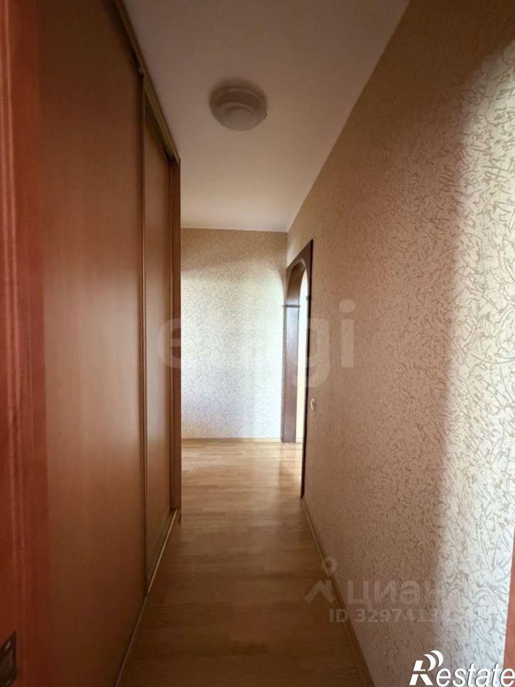 3-комн квартира ул Есенина, 52,  д. 52