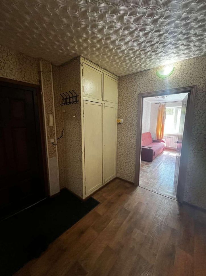 3-комн квартира 5 Августа улица, 26