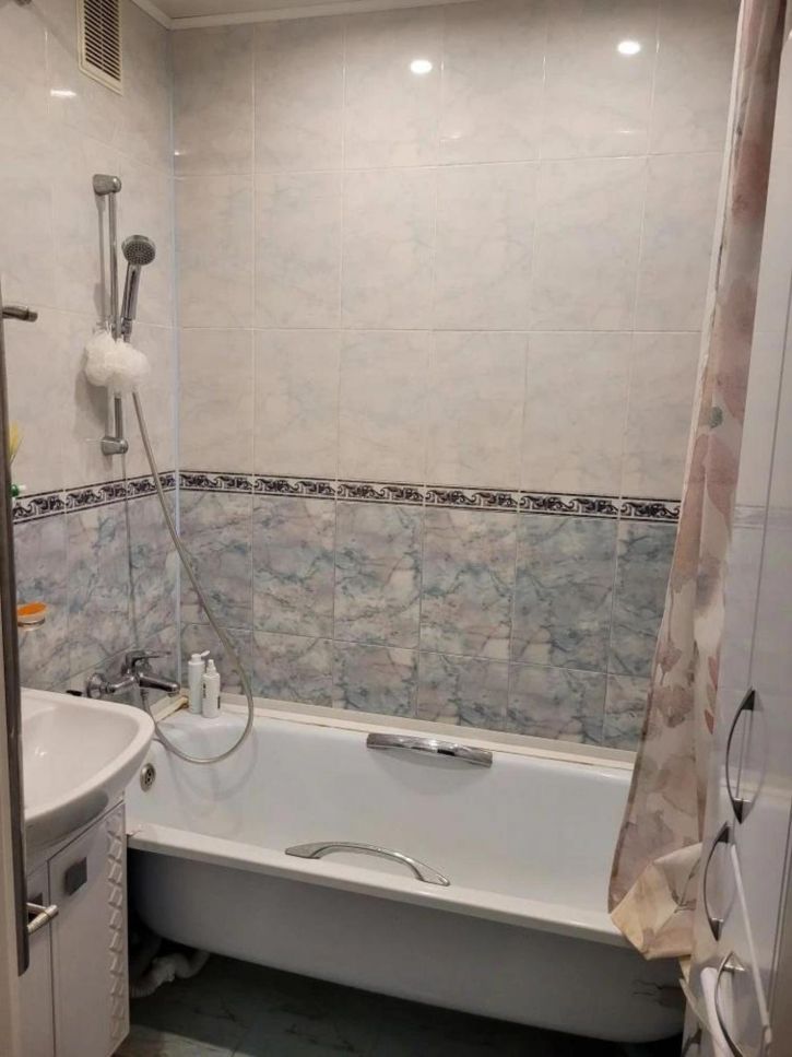 4-комн квартира Губкина улица, 55