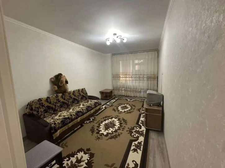 1-комн квартира Есенина улица, 15