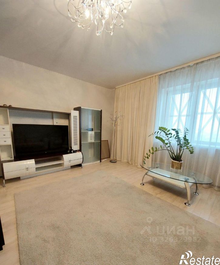 3-комн квартира Октябрьская улица, 61,  д. 61