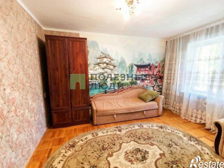 2-комн квартира улица 60 лет Октября, 5,  д. 5