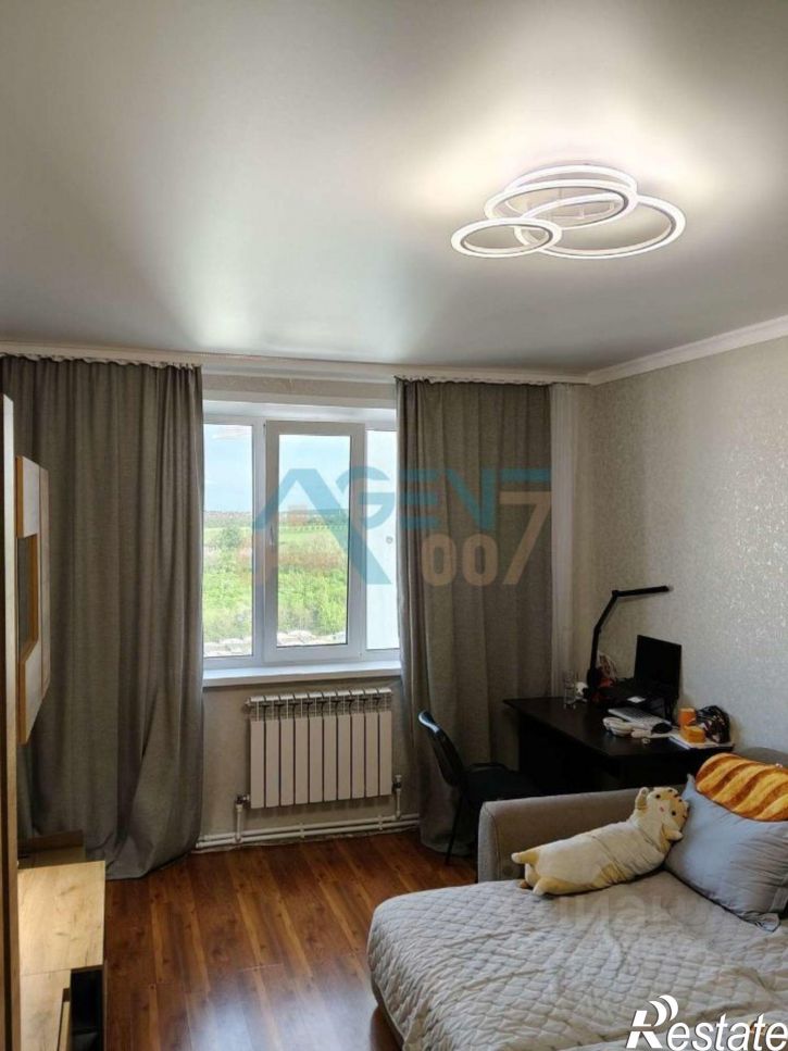 3-комн квартира ул Есенина, 8а,  д. 8а