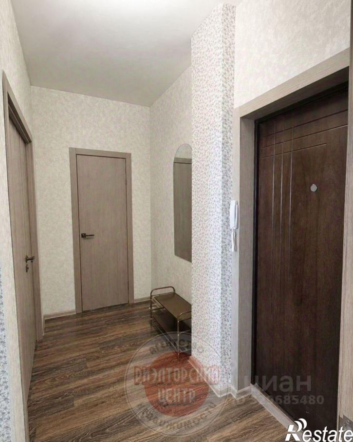 1-комн квартира ул Есенина, 8,  д. 8