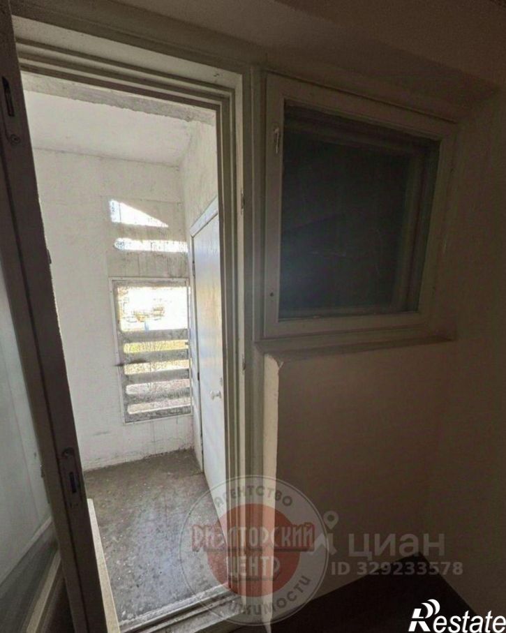2-комн квартира ул Есенина, 42,  д. 42