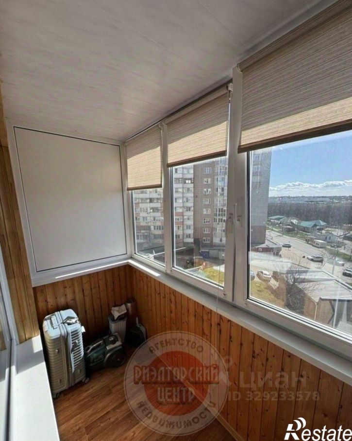 2-комн квартира ул Есенина, 42,  д. 42