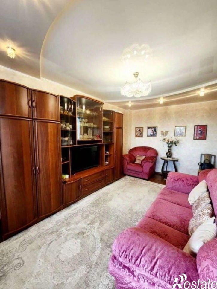 2-комн квартира Урожайная улица, 22,  д. 22