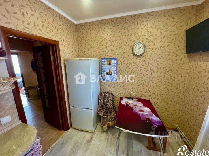 2-комн квартира Большетроицкая улица, 30,  д. 30