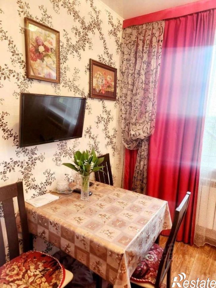 2-комн квартира Урожайная улица, 22,  д. 22