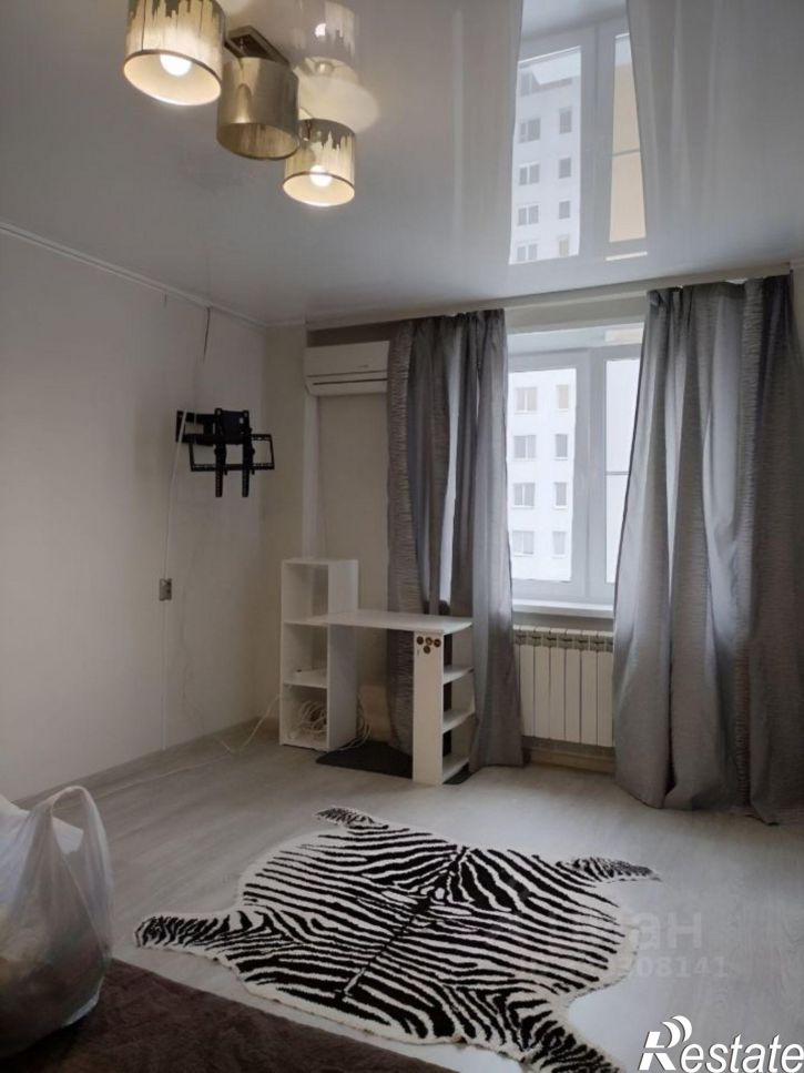 1-комн квартира ул 5 Августа, 37,  д. 37