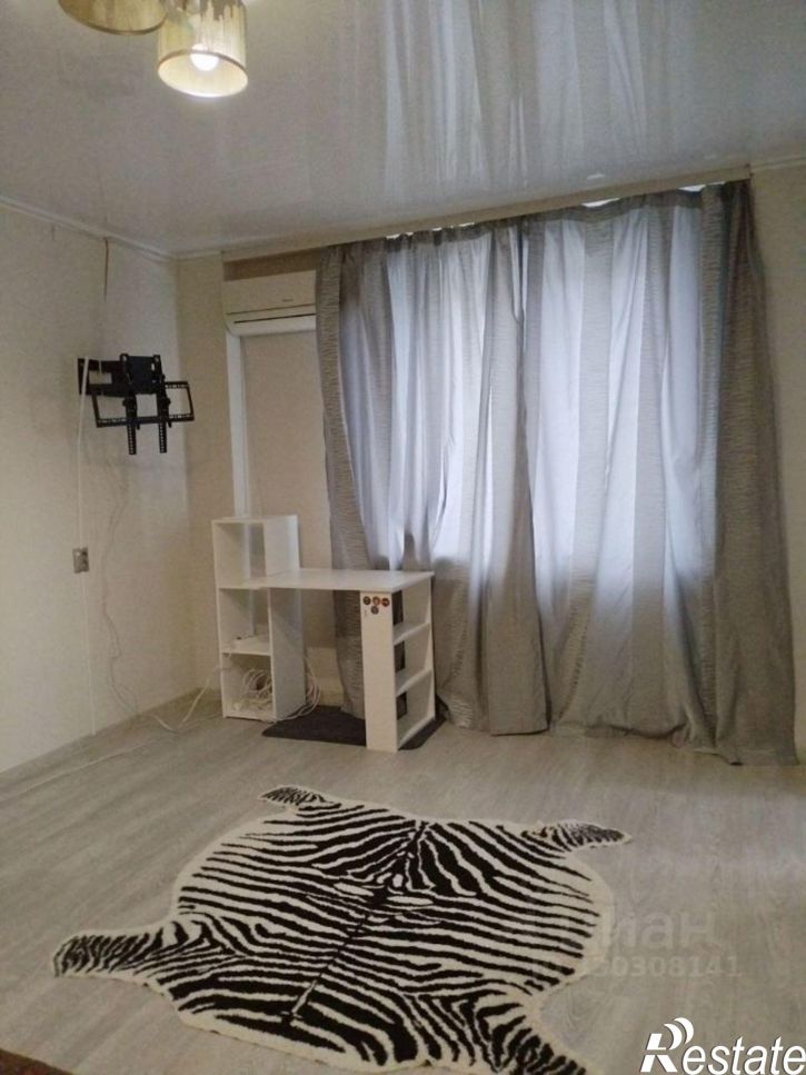 1-комн квартира ул 5 Августа, 37,  д. 37