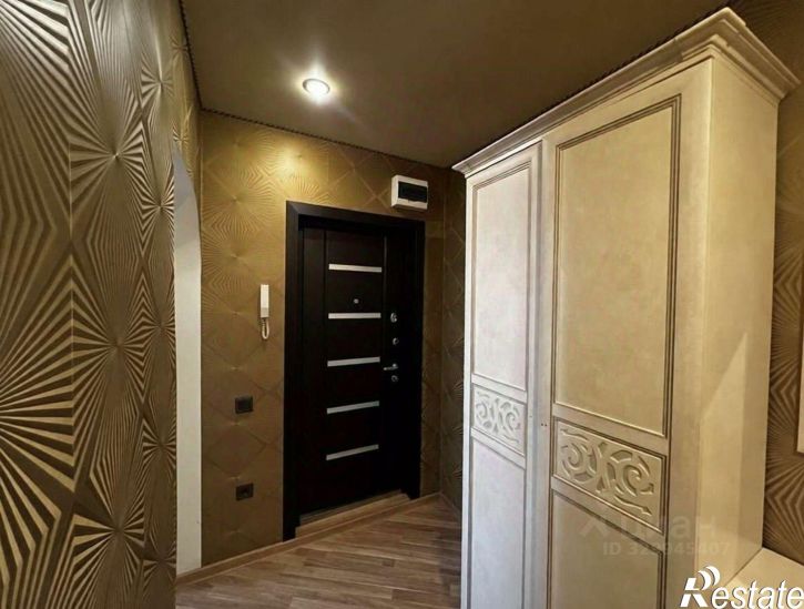 3-комн квартира ул 5 Августа, 40,  д. 40