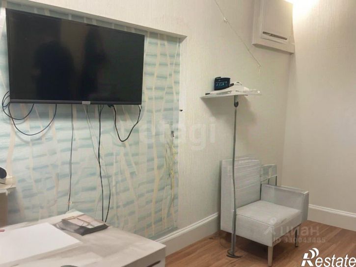 2-комн квартира пр-кт Б.Хмельницкого, 98,  д. 98