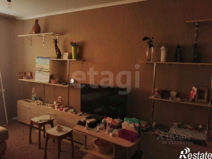 3-комн квартира пр-кт Ватутина, 18,  д. 18