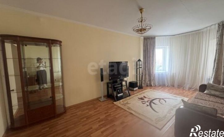 3-комн квартира ул Николая Чумичова, 70,  д. 70