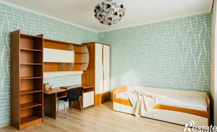 3-комн квартира Свято-Троицкий б-р, 15,  д. 15