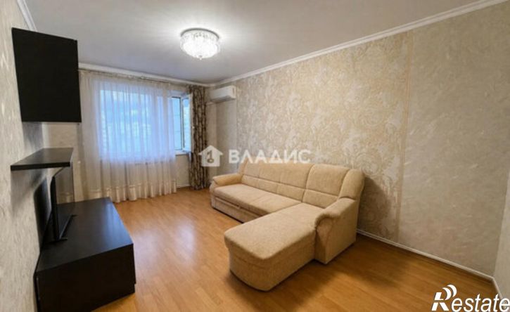 3-комн квартира улица Есенина, 48,  д. 48