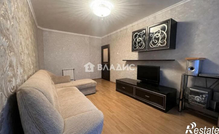 3-комн квартира улица Есенина, 48,  д. 48