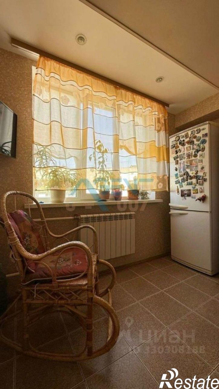 4-комн квартира улица Костюкова, 34,  д. 34