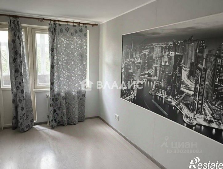 3-комн квартира улица Макаренко, 3Б,  д. 3Б