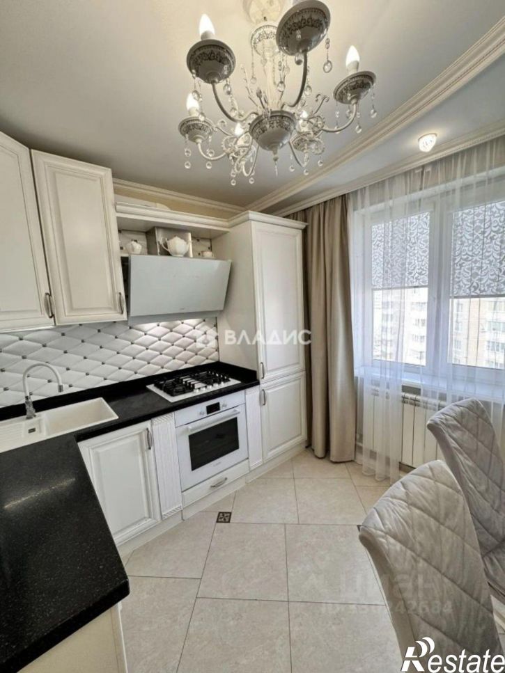 3-комн квартира улица Будённого, 13,  д. 13