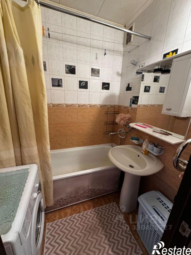 3-комн квартира ул Костюкова, 9а,  д. 9а
