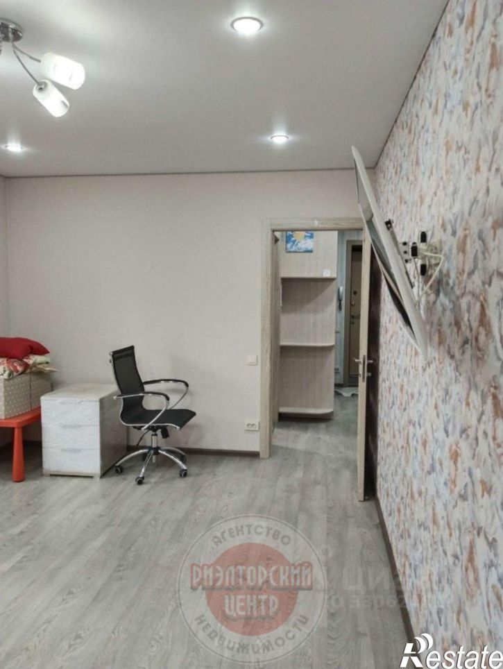 2-комн квартира улица 5 Августа, 36 к2,  д. 36 к2