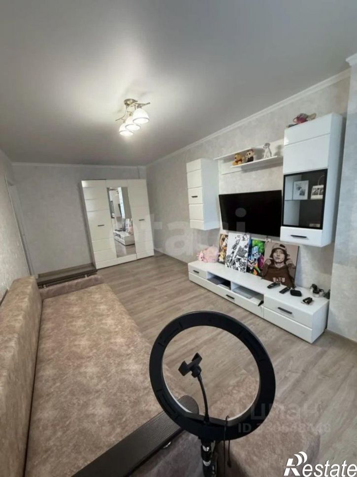1-комн квартира улица 5 Августа, 37,  д. 37