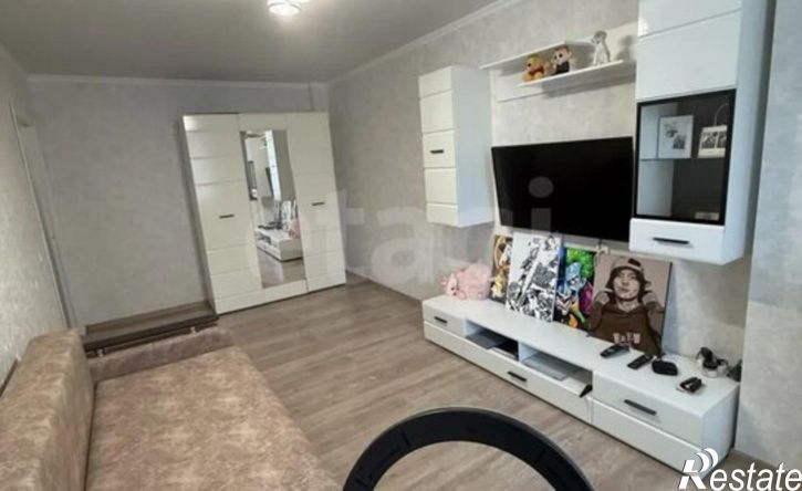 1-комн квартира улица 5 Августа, 37,  д. 37