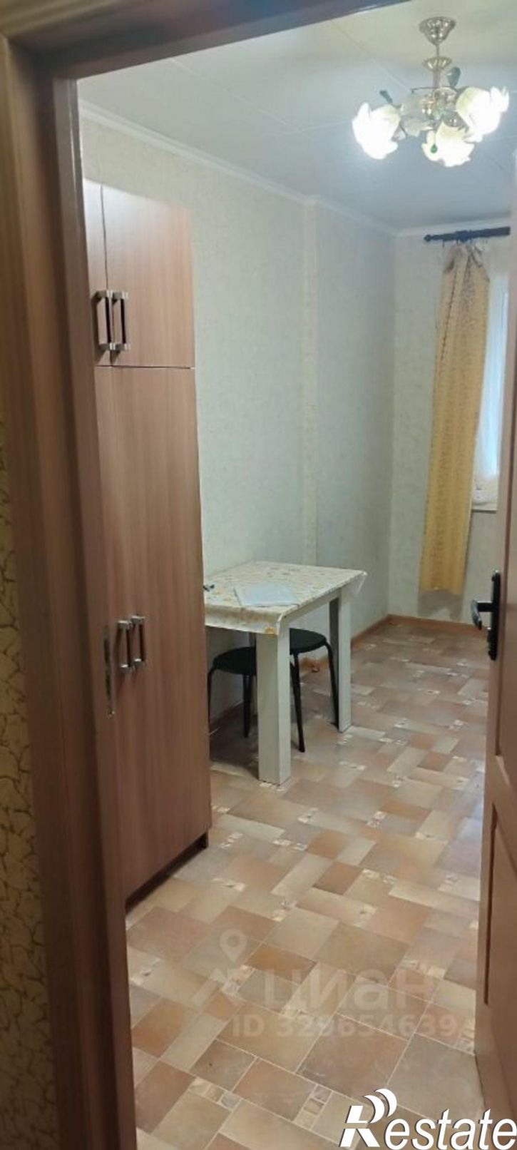 3-комн квартира улица 5 Августа, 26,  д. 26
