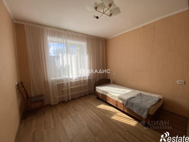 3-комн квартира улица Белгородского Полка, 23,  д. 23