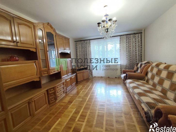 3-комн квартира пр-кт Славы, 18,  д. 18