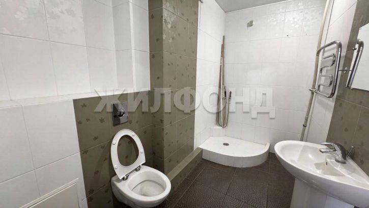3-комн квартира Есенина ул., д.8