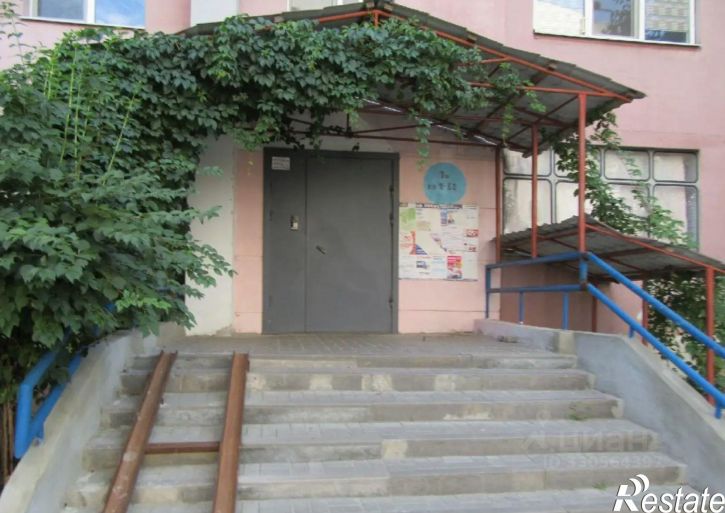 1-комн квартира б-р Юности, 1,  д. 1