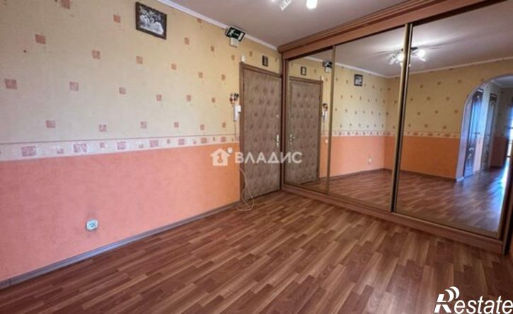 3-комн квартира ул Плеханова, 8а,  д. 8а