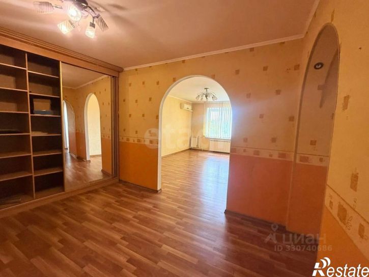 3-комн квартира ул Плеханова, 8а,  д. 8а